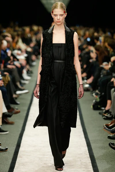 Look 45